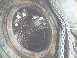 Altes zerst&ouml;rtes Laufrad